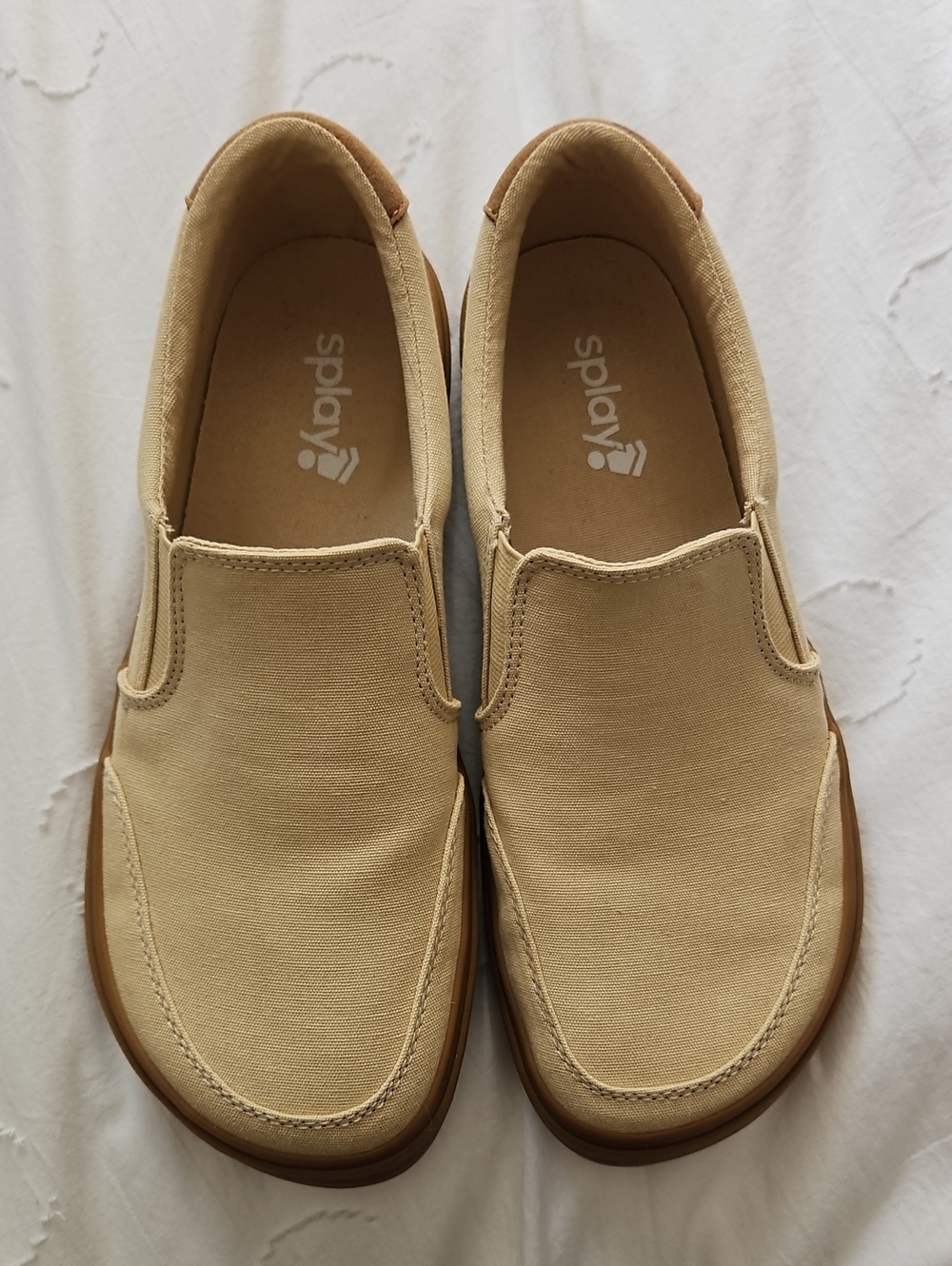 Splay Women’s Slip-On Canvas Sneakers in Beige